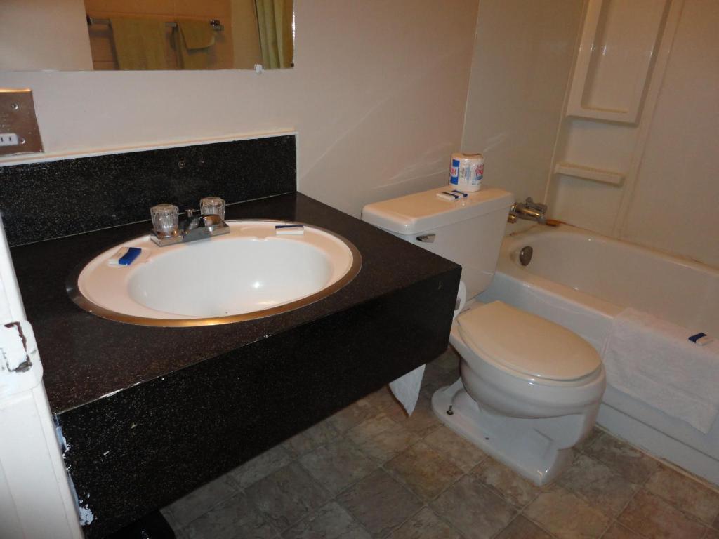 Matador Motel Drayton Valley Екстер'єр фото
