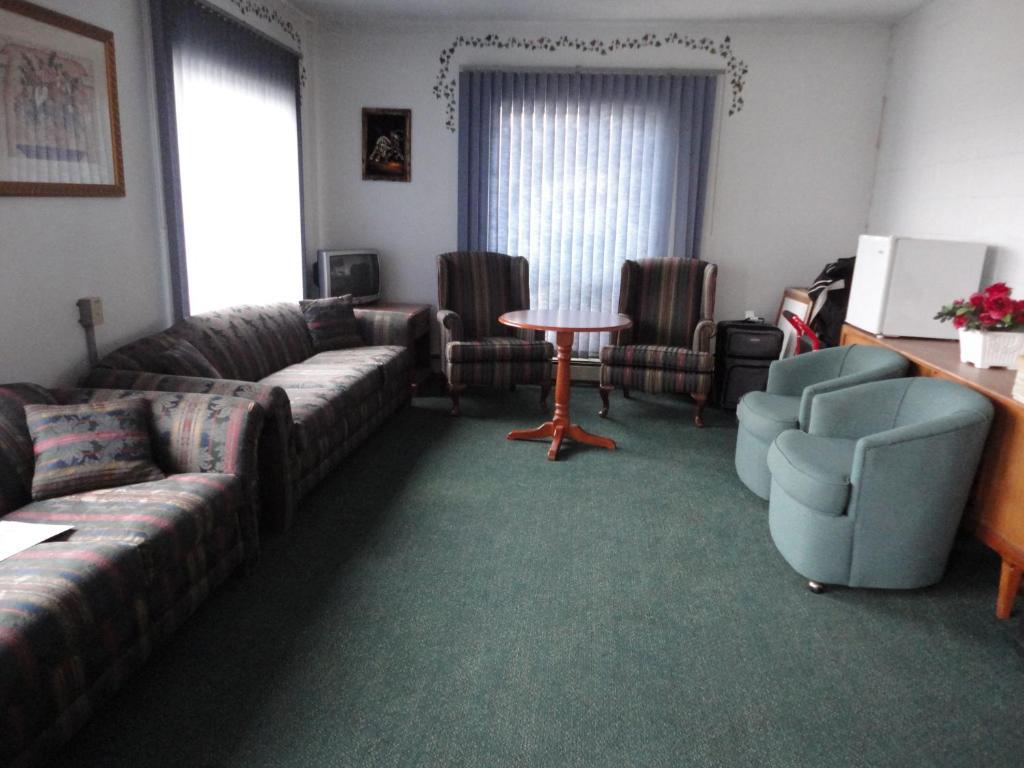 Matador Motel Drayton Valley Екстер'єр фото