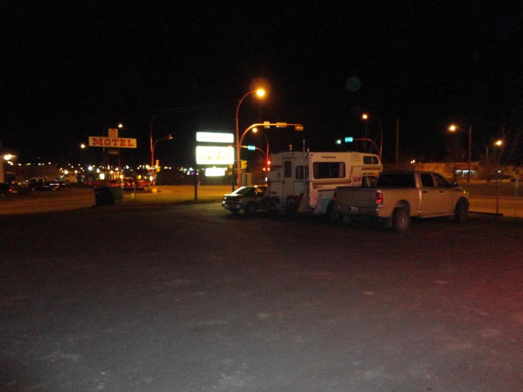 Matador Motel Drayton Valley Екстер'єр фото